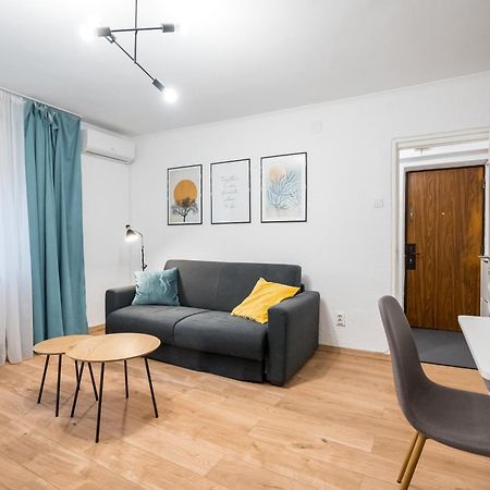 Ultracentral Cozy Apartment 布加勒斯特 外观 照片